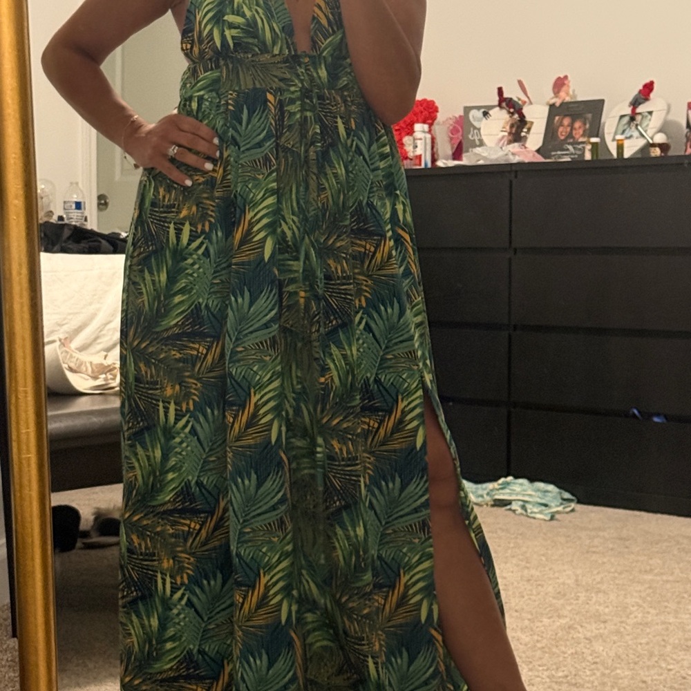 Blush & Belle Green Leaf Print Dress